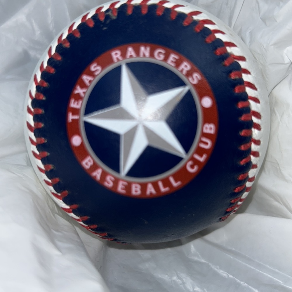 TEXAS RANGERS BASEBALL - Picture 4 of 6
